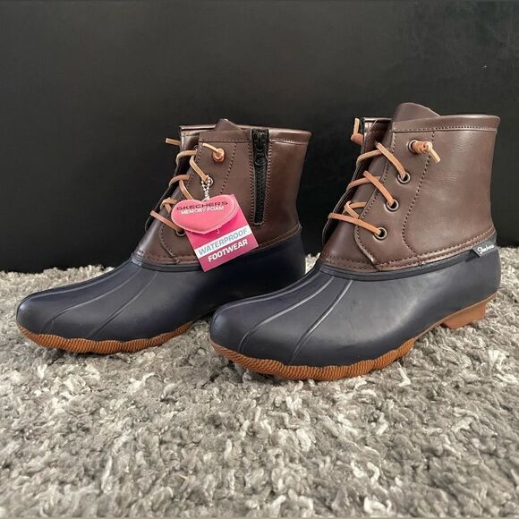 NIB Skechers Mid Lace-Up Duck Boots - Picture 3 of 10